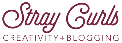 Stray Curls Logo